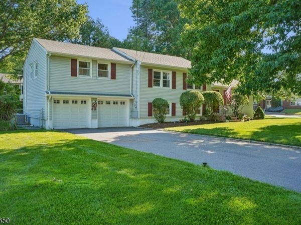 2 Knapp Ave, Florham Park, NJ 07932