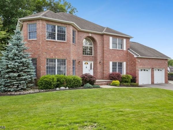 8 Harper St, West Orange, NJ 07052