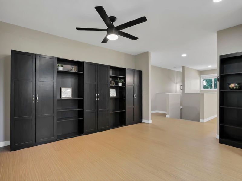 187 Valley View Drive SE, Heath, OH 43056 Photo 16
