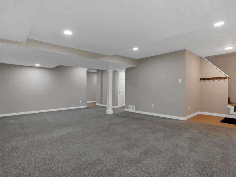 187 Valley View Drive SE, Heath, OH 43056 Photo 30