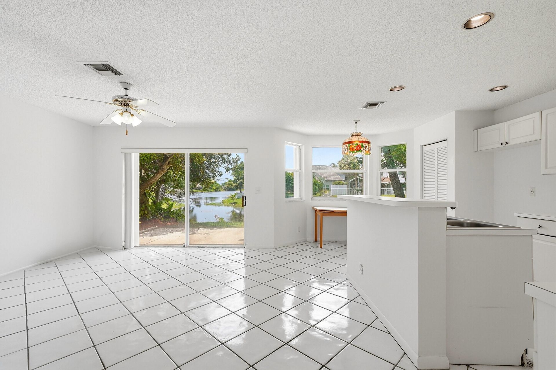 6851 NW 27th Street, Margate, FL 33063 Photo