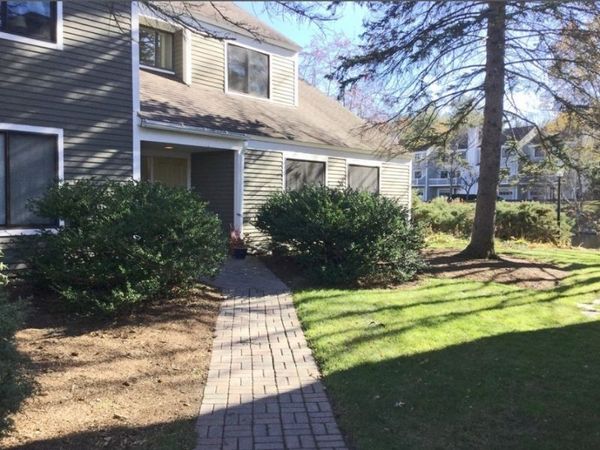 18 Concord Greene, Unit 5, Concord, MA 01742