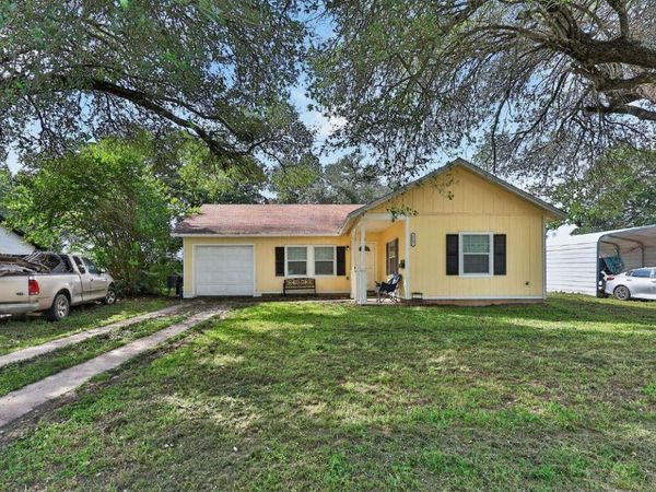 1002 Haley Ave , Rockdale, TX 76567