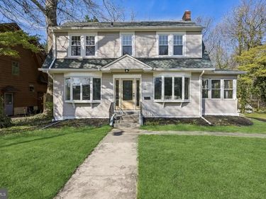 246 BRIAR HILL LANE, WOODBURY, NJ 08096