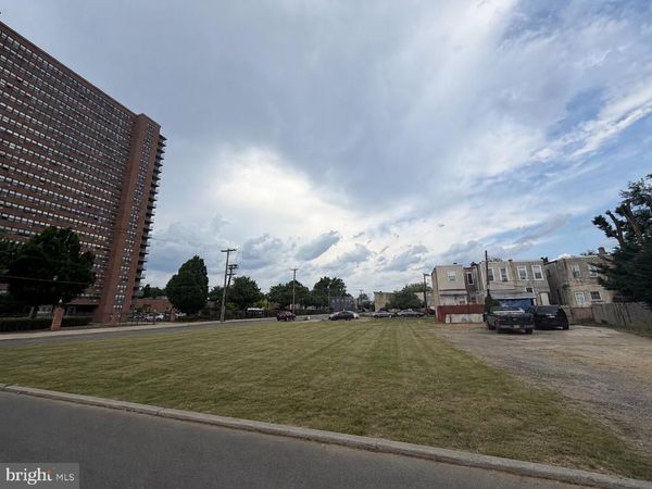 500 N 8TH STREET, CAMDEN, NJ 08102
