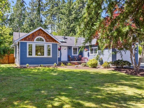 683 Gaetjen St , Parksville, BC V9P 1B3