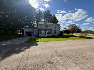 1 Prospect Street , Castile, NY 14427