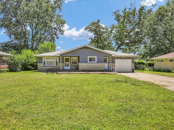 1804 Mcdonald Drive , Champaign, IL 61821
