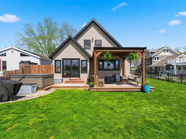 2552 E Stalf Road, Columbia City, IN 46725