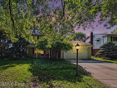 60 Hillcrest Boulevard, York Twp, MI 48197