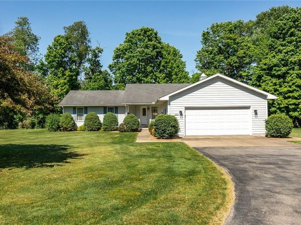 421 N N Main St, Harrisville, PA 16038