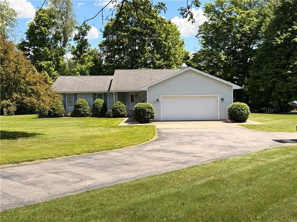 421 N N Main St , Harrisville, PA 16038