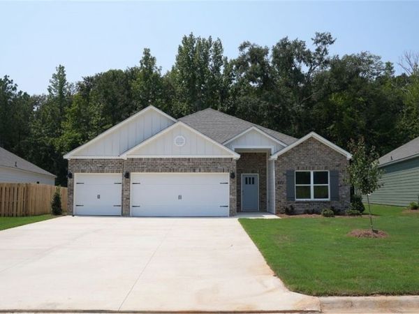 9748 Aberdeen Drive, Tuscaloosa, AL 35405