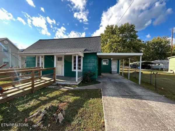 205 S Front St, Rockwood, TN 37854