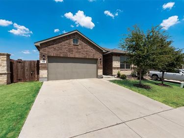 270 Irish Moss Drive, Fort Worth, TX 76052
