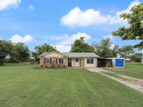 393 County Road 3320, Greenville, TX 75402