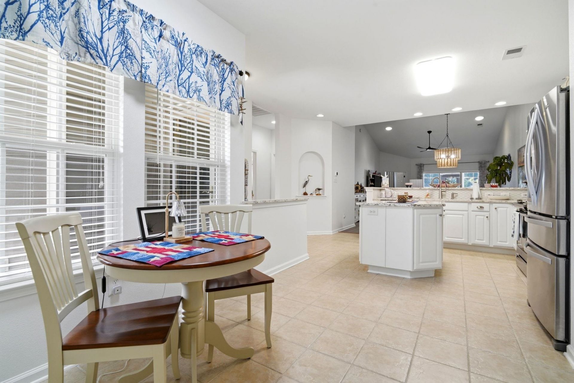 621 Pinehurst Ln. Photo 10