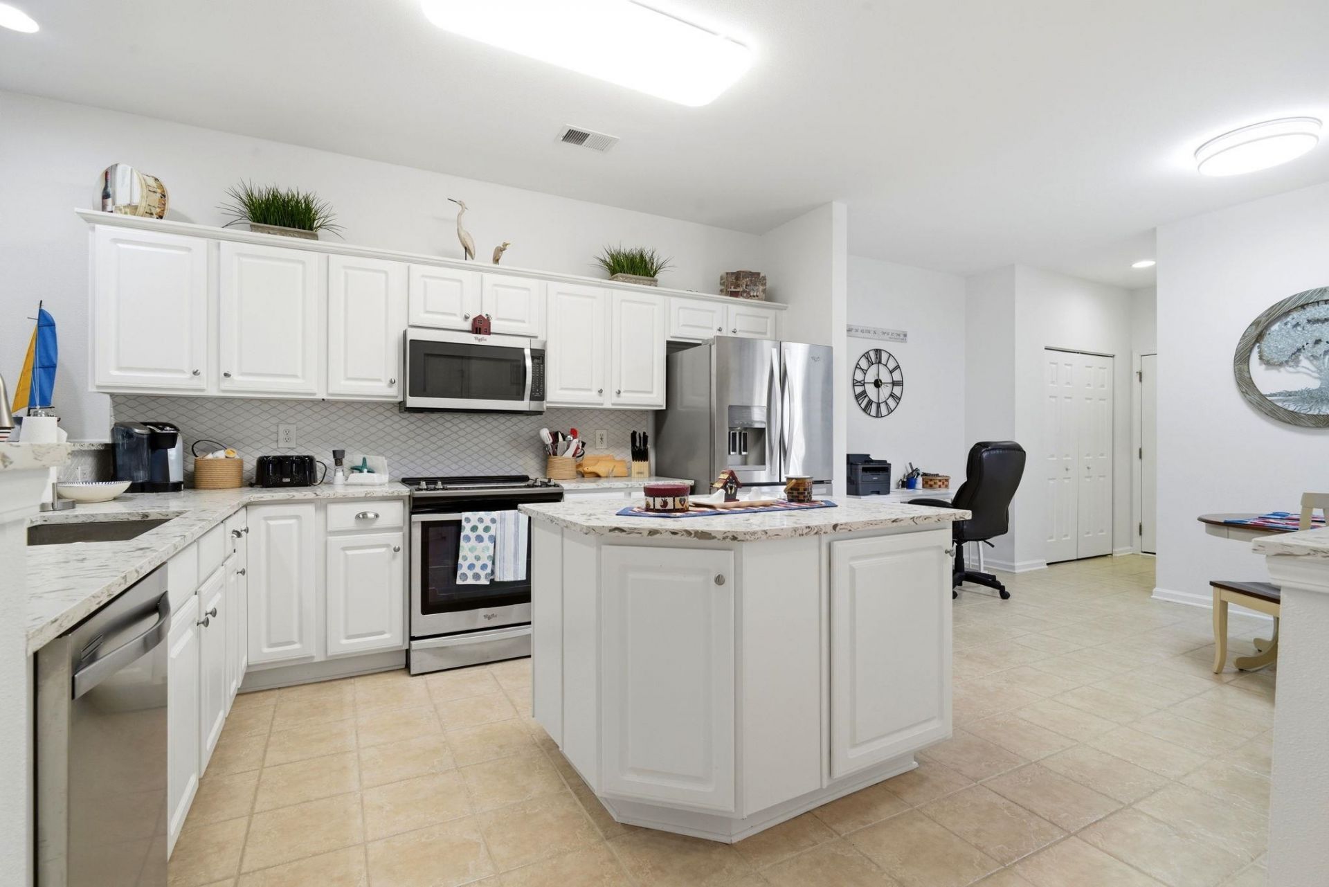 621 Pinehurst Ln. Photo 14
