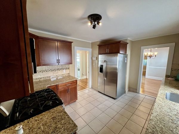 20 Washington Ave, Unit 1, Waltham, MA 02453