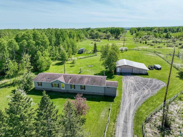 5404 S Midbon Rd, Superior, WI 54880
