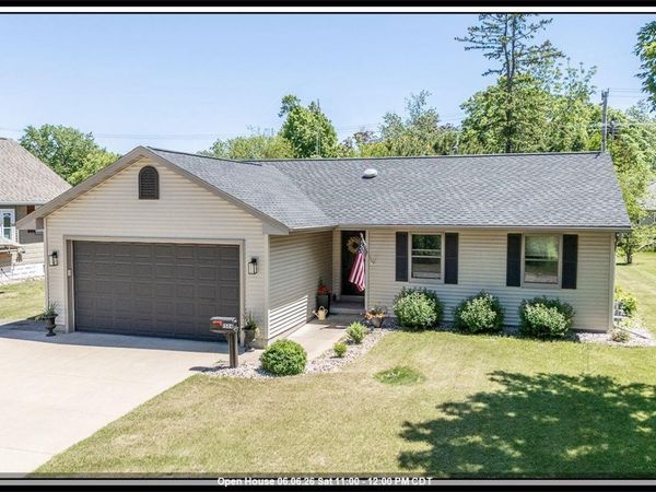 1504 SMITH STREET, New London, WI 54961