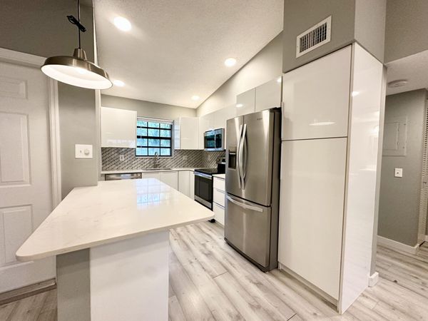 2800 Palmwood Terrace, Unit 2210, Boca Raton, FL 33431