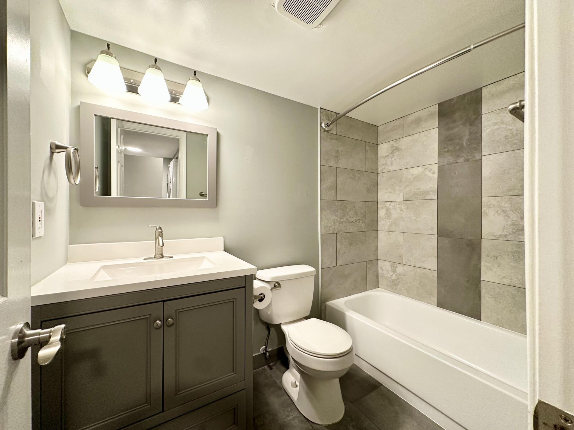 2800 Palmwood Terrace, Unit 2210, Boca Raton, FL 33431 Photo