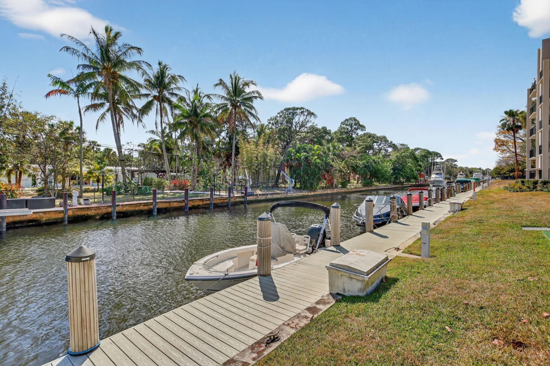 1000 River Reach Drive, Unit 406, Fort Lauderdale, FL 33315 Photo