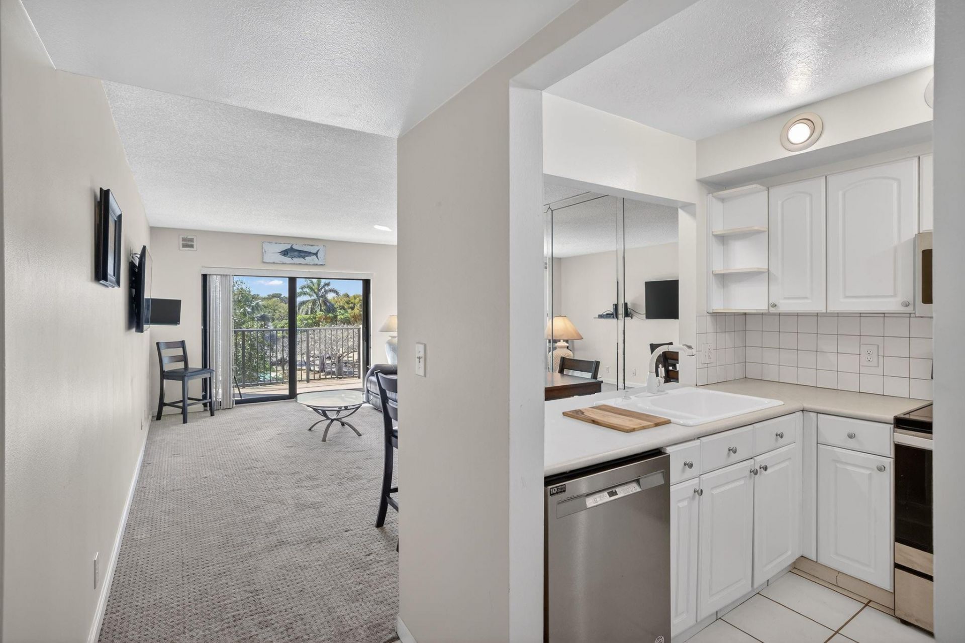 1000 River Reach Drive, Unit 406, Fort Lauderdale, FL 33315 Photo