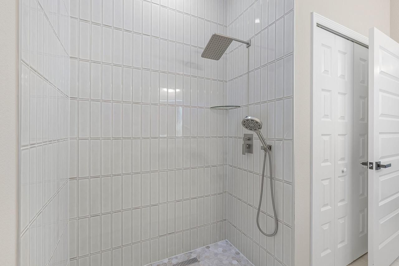 8226 104th Court, Vero Beach, FL 32967 Photo