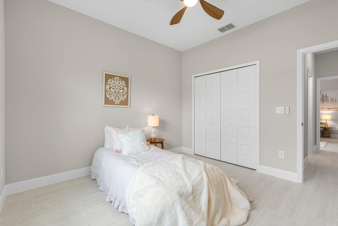 8226 104th Court, Vero Beach, FL 32967 Photo