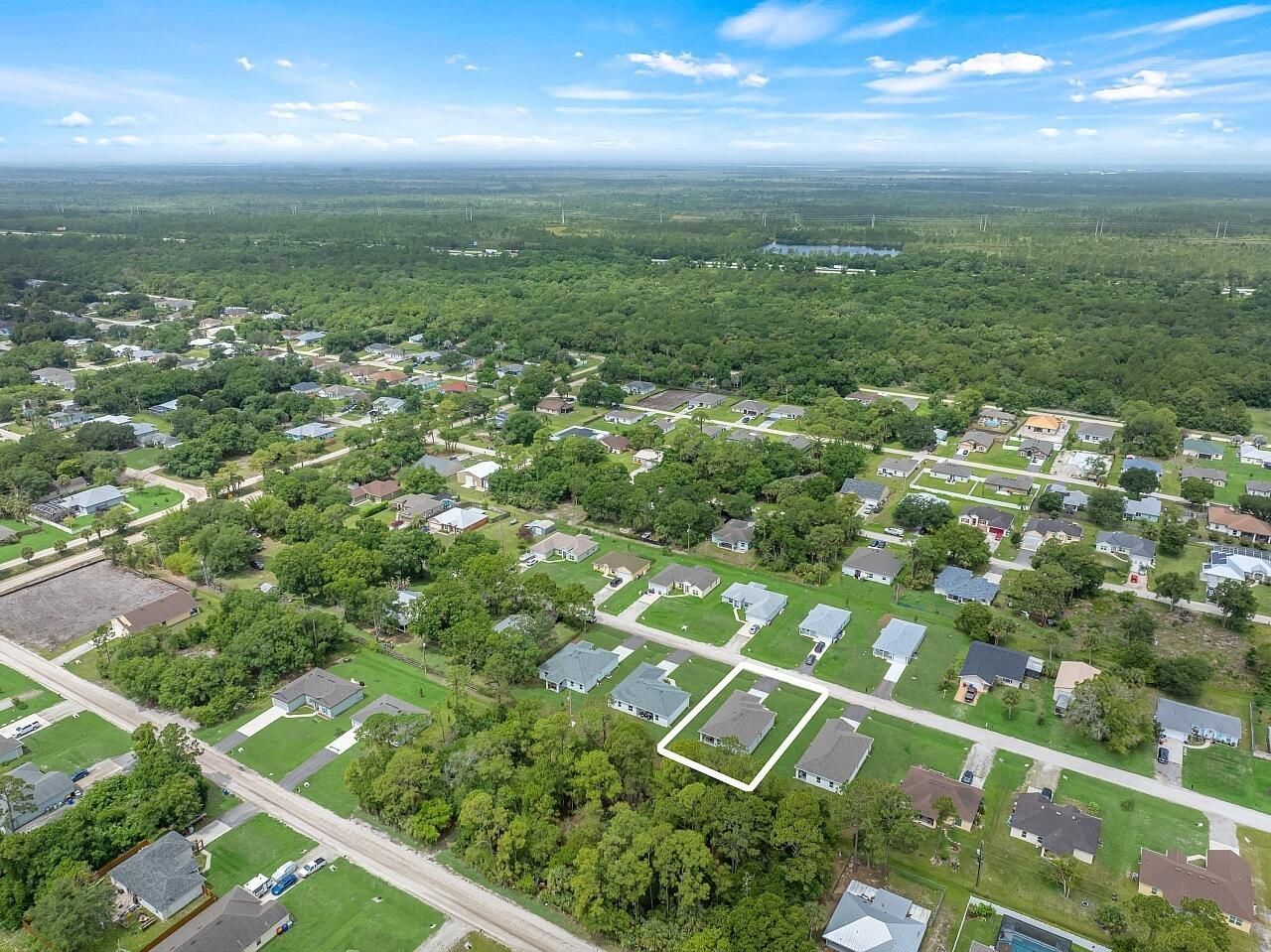 8226 104th Court, Vero Beach, FL 32967 Photo
