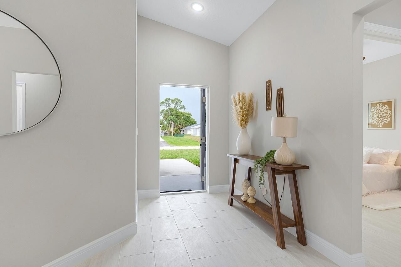 8226 104th Court, Vero Beach, FL 32967 Photo