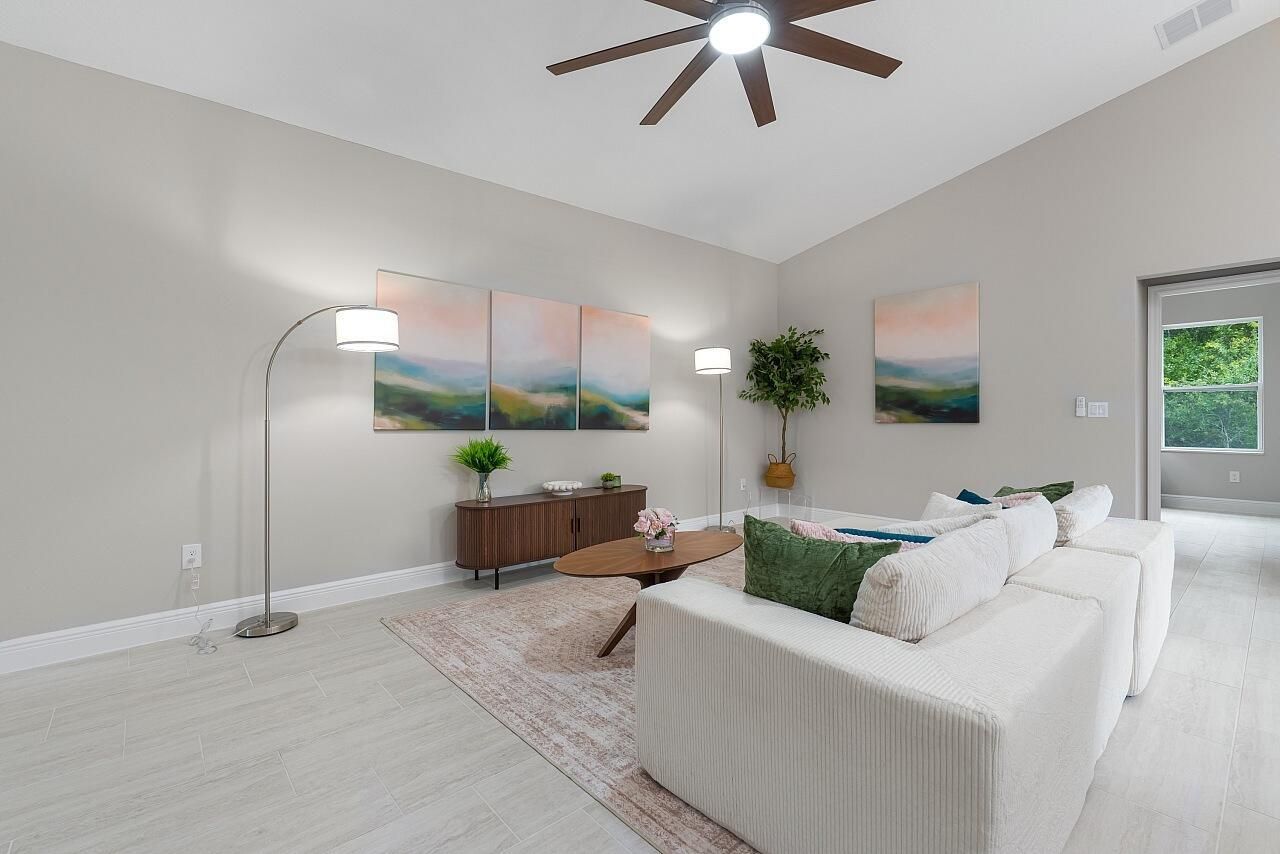 8226 104th Court, Vero Beach, FL 32967 Photo