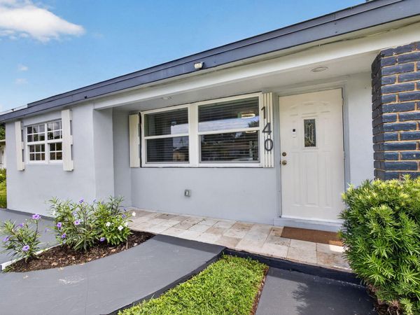 140 W 31st Court, Riviera Beach, FL 33404