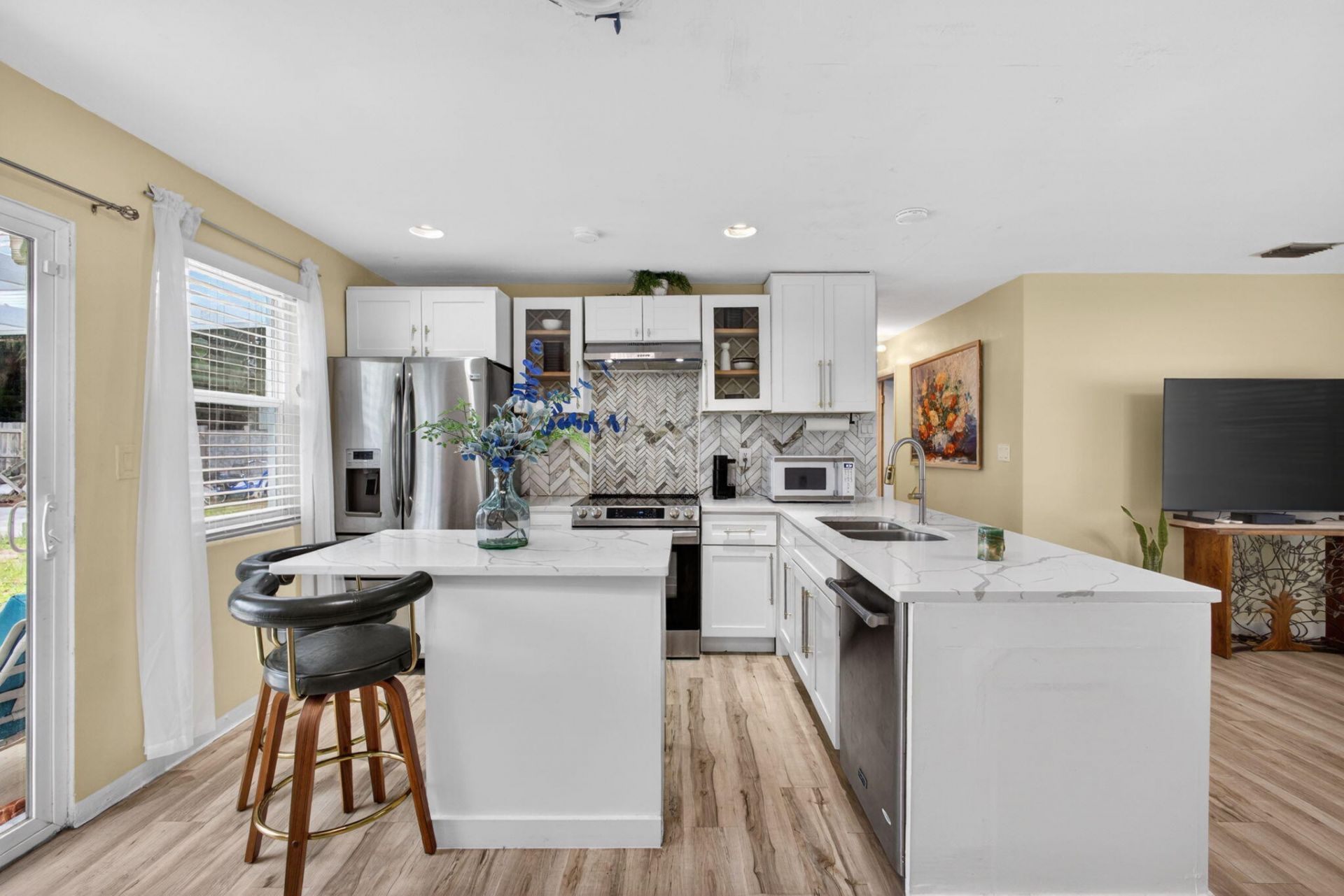 140 W 31st Court, Riviera Beach, FL 33404 Photo