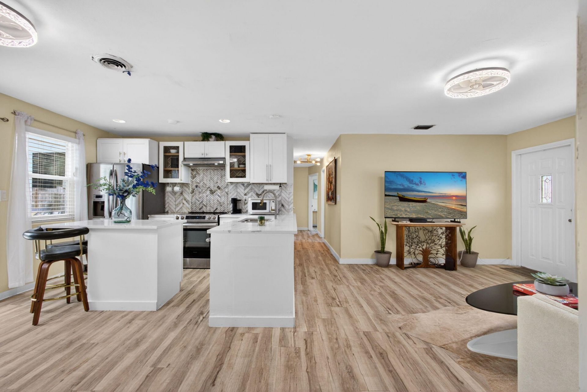 140 W 31st Court, Riviera Beach, FL 33404 Photo