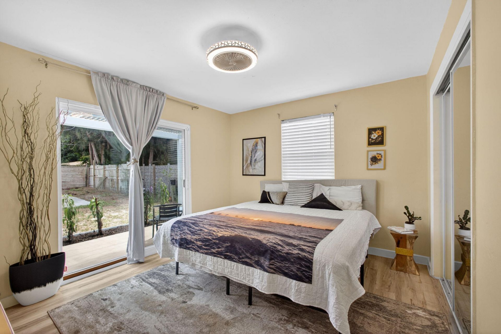 140 W 31st Court, Riviera Beach, FL 33404 Photo