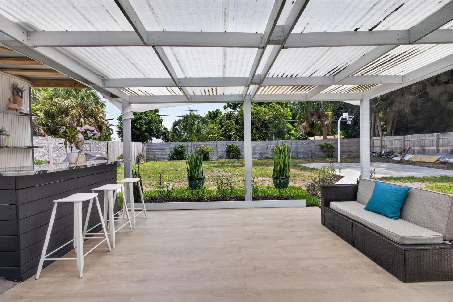 140 W 31st Court, Riviera Beach, FL 33404 Photo