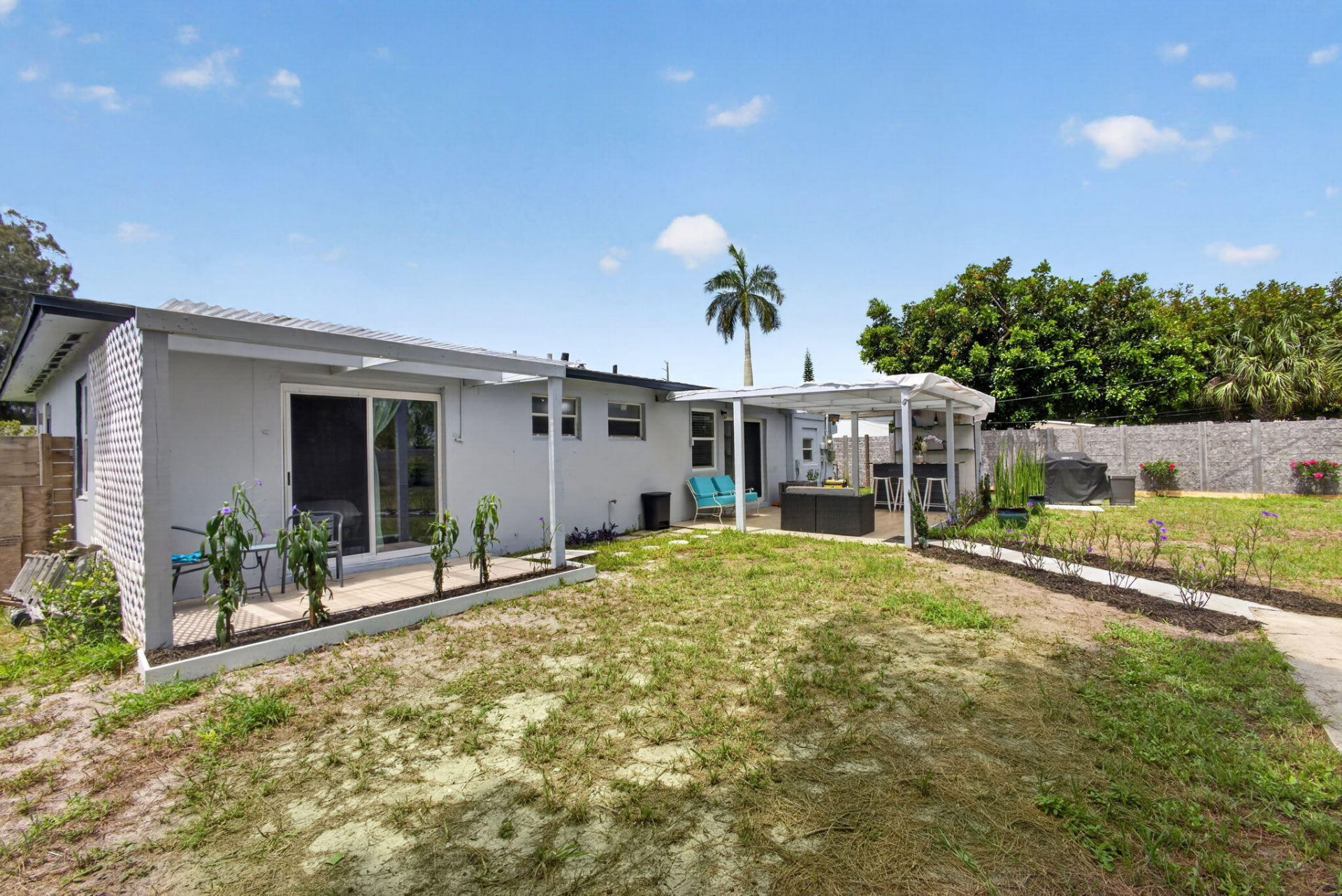 140 W 31st Court, Riviera Beach, FL 33404 Photo