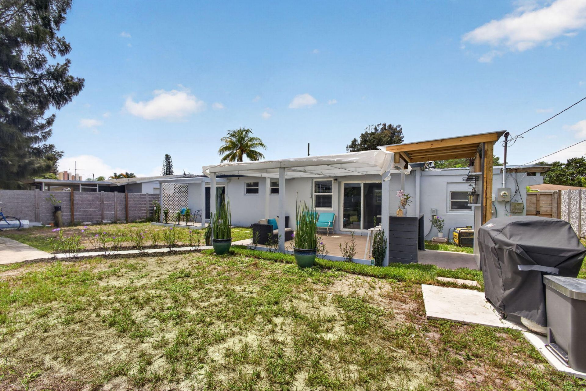 140 W 31st Court, Riviera Beach, FL 33404 Photo