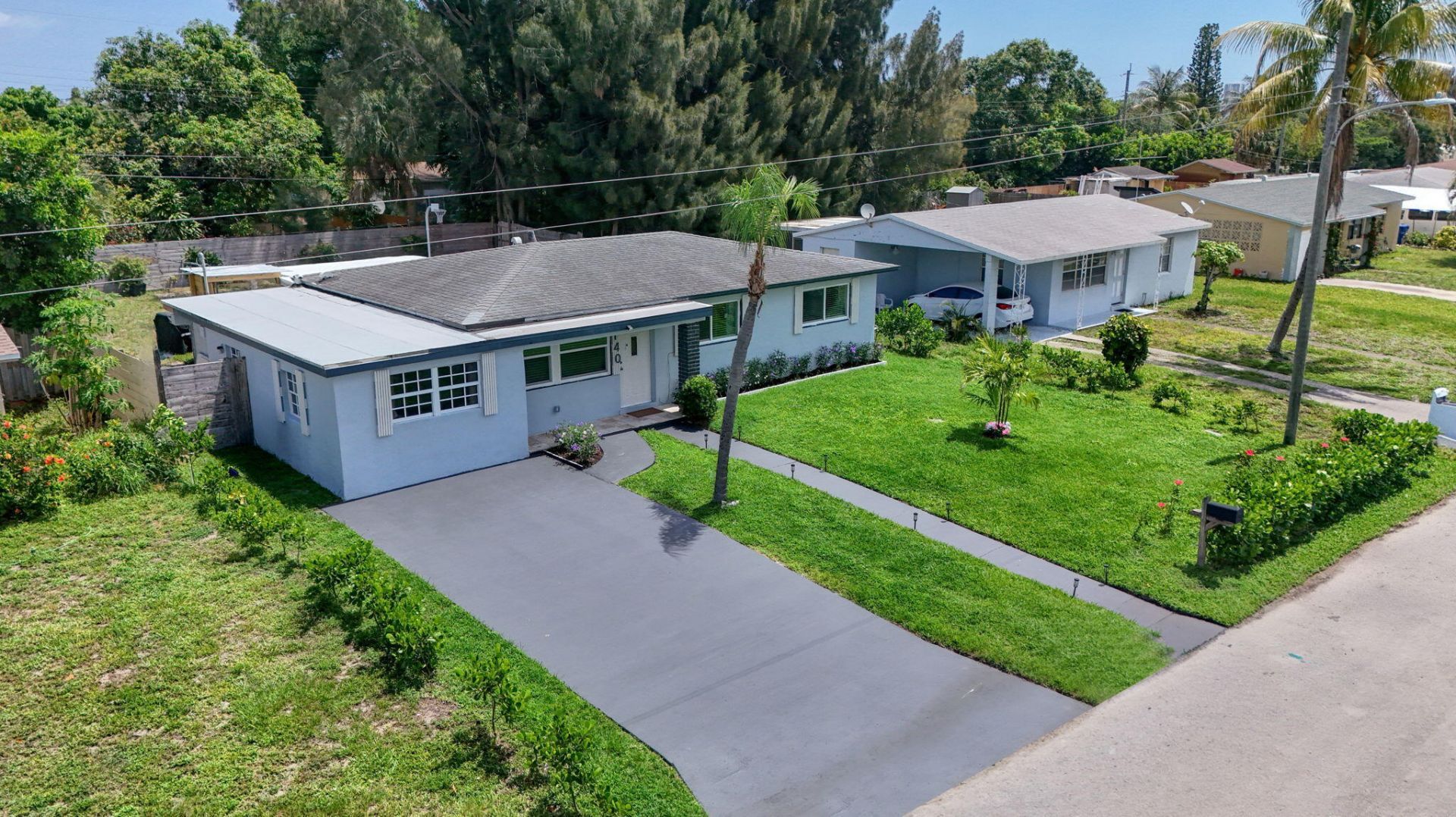 140 W 31st Court, Riviera Beach, FL 33404 Photo