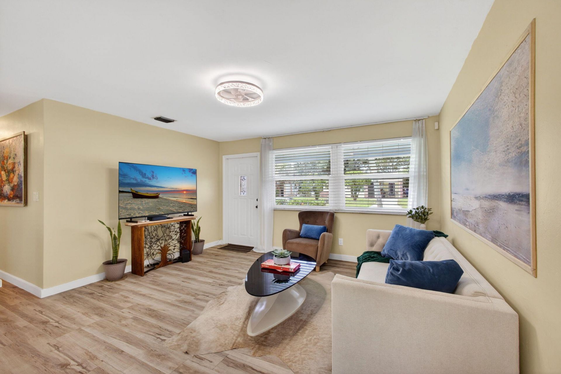 140 W 31st Court, Riviera Beach, FL 33404 Photo