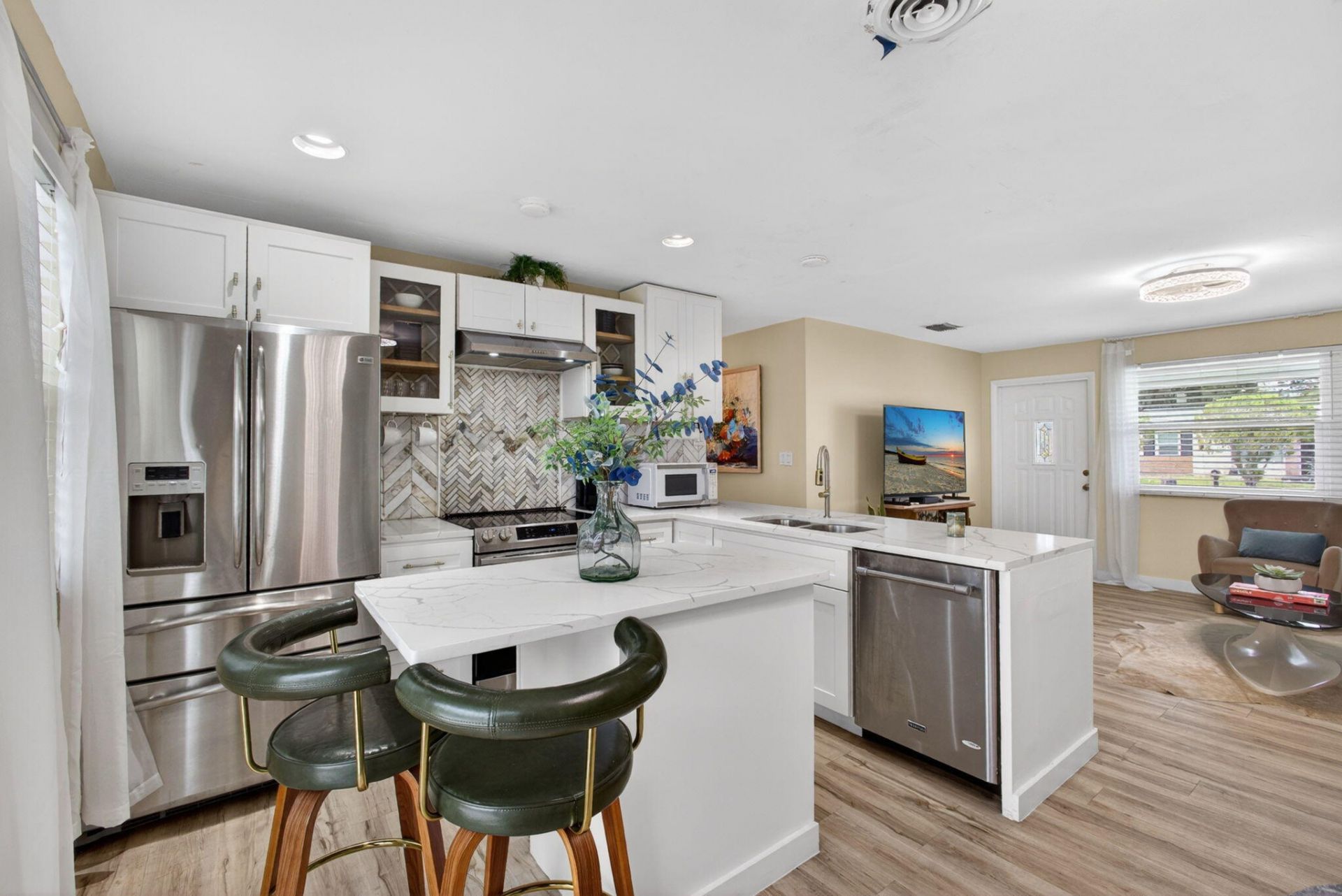 140 W 31st Court, Riviera Beach, FL 33404 Photo