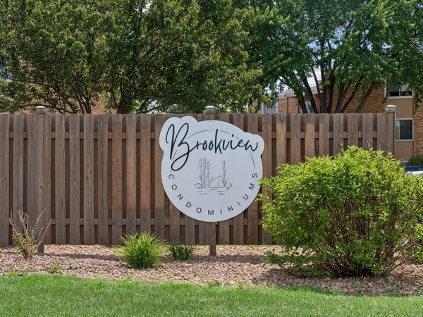 9141 Highway 55 , Unit 106, Golden Valley, MN 55427