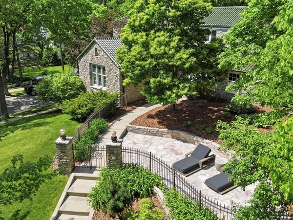 412 W Minnehaha Parkway, Minneapolis, MN 55419