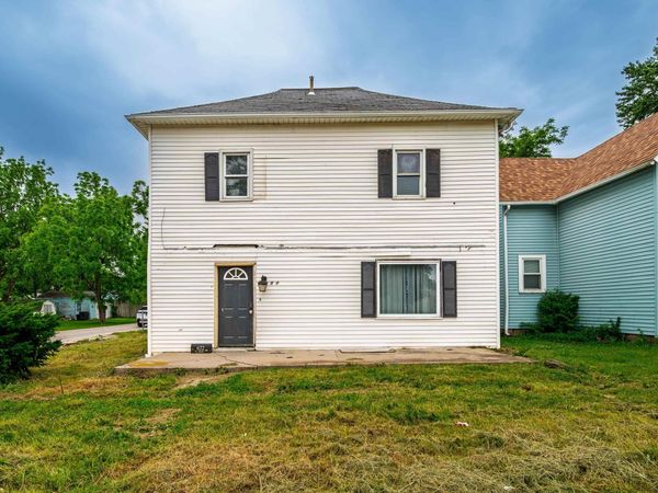 822 W Franklin Street, Hartford City, IN 47348