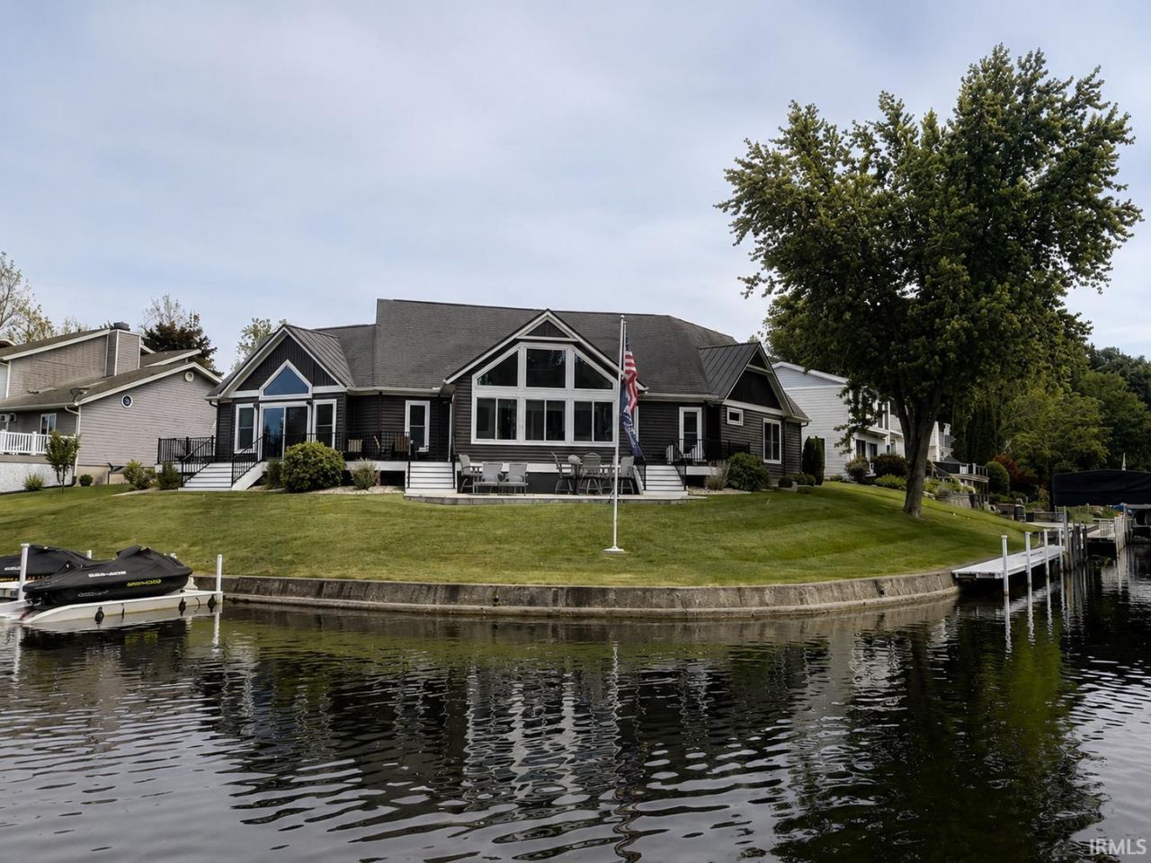 8096 E Quiet Harbor Drive, Syracuse, IN 46567