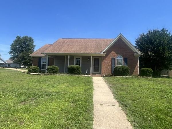 2608 Huckleberry, Tupelo, MS 38801