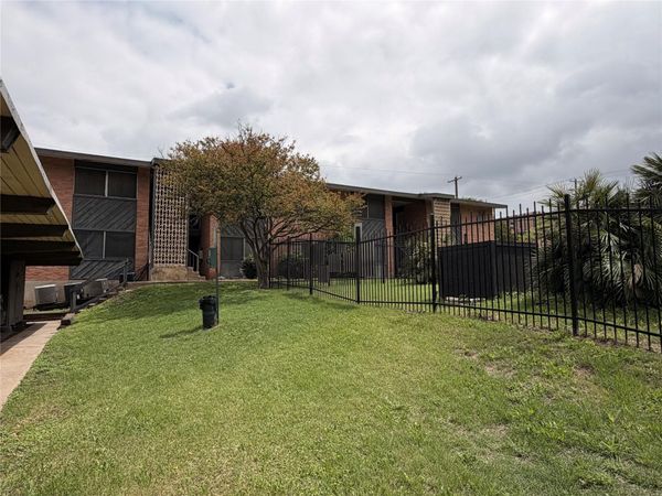 3304 Red River ST , Unit 104, Austin, TX 78705